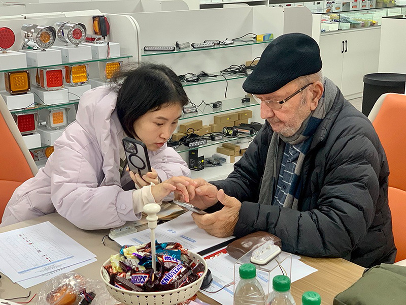 Israeli buyers from the Middle East Israeli buyers from the Middle East